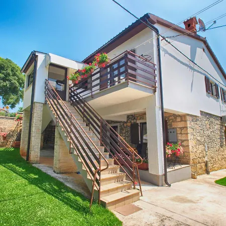 Apartmenst Slavica 1654 Apartman Ližnjan