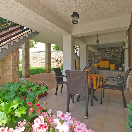 Apartment Apartmenst Slavica 1654 Liznjan